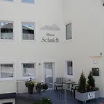 Haus Schmidt